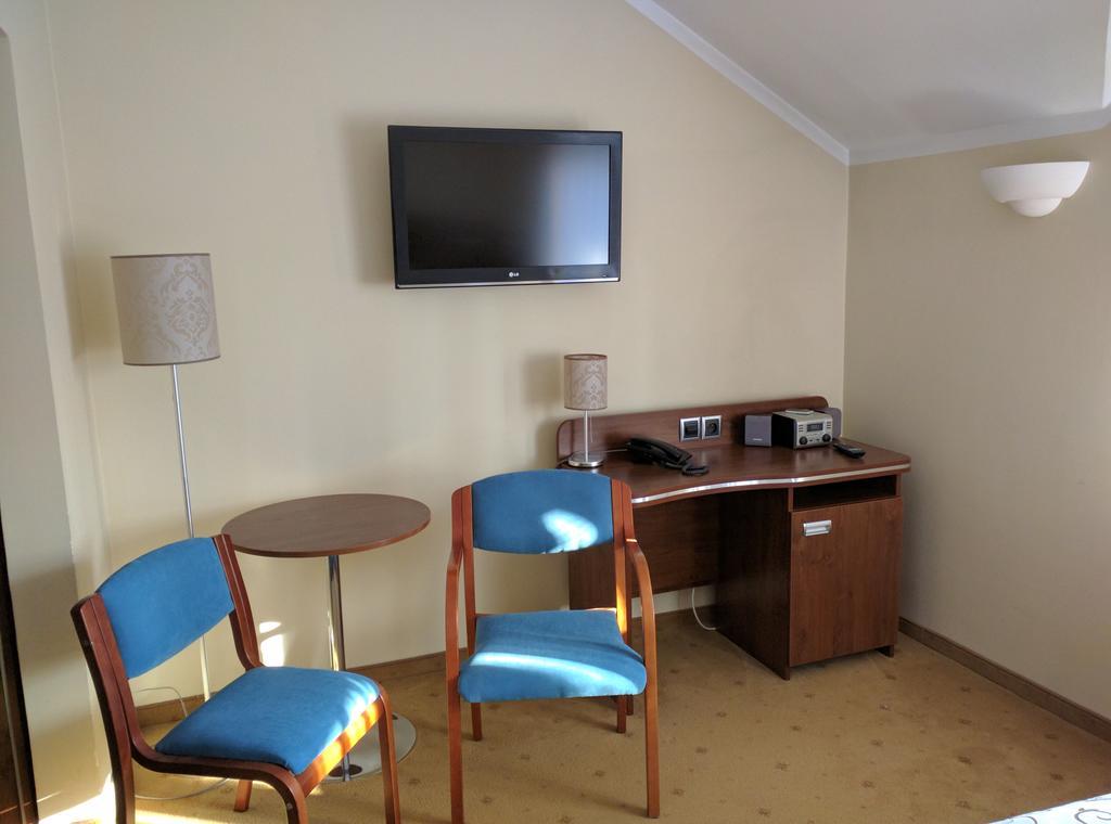 Willa Pod Skrzydlami Hotel Międzybrodzie Bialskie Exterior foto